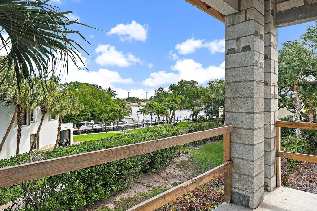 2267 Windsor Road Palm Beach Gardens FL 33410
