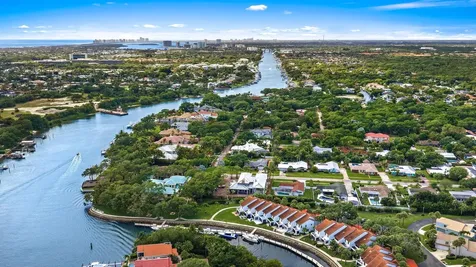 2267 Windsor Road Palm Beach Gardens FL 33410