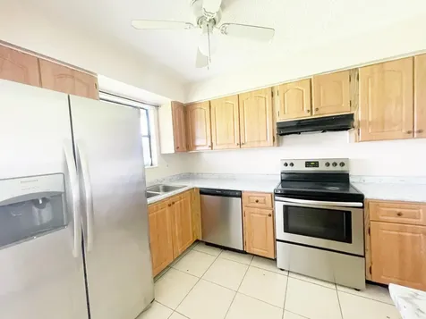 2304 Seaside Drive Greenacres FL 33463