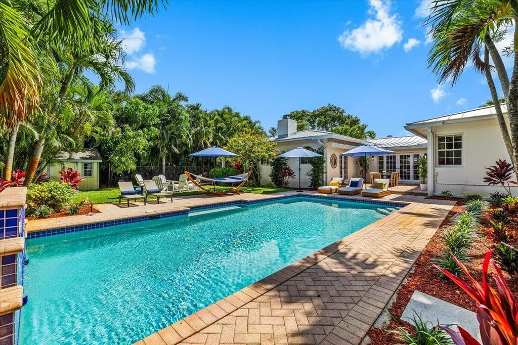 302 NW 11th Street Delray Beach FL 33444