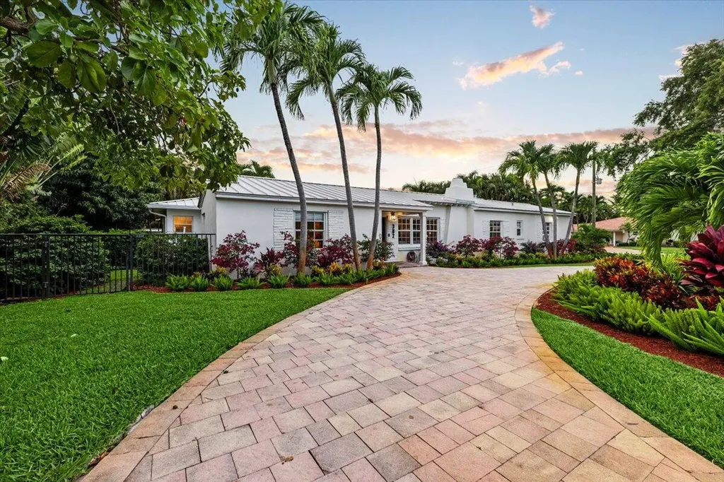 302 NW 11th Street Delray Beach FL 33444