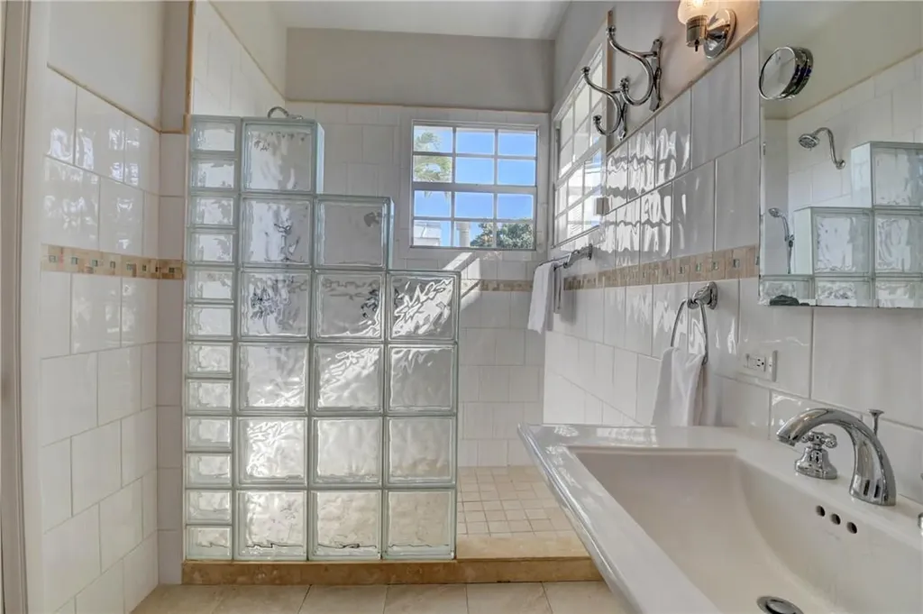 302 NW 11th Street Delray Beach FL 33444