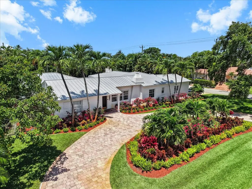 302 NW 11th Street Delray Beach FL 33444