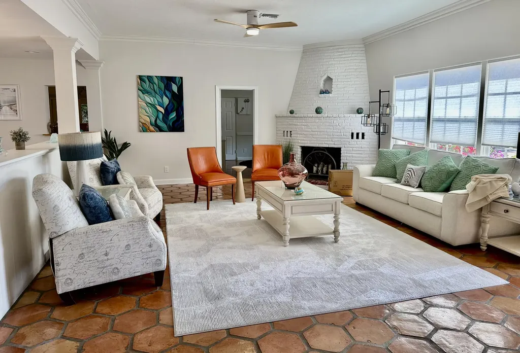 302 NW 11th Street Delray Beach FL 33444