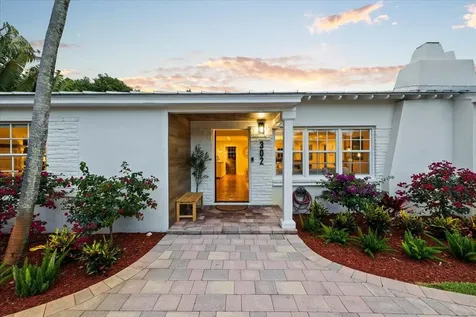 302 NW 11th Street Delray Beach FL 33444