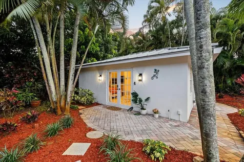 302 NW 11th Street Delray Beach FL 33444