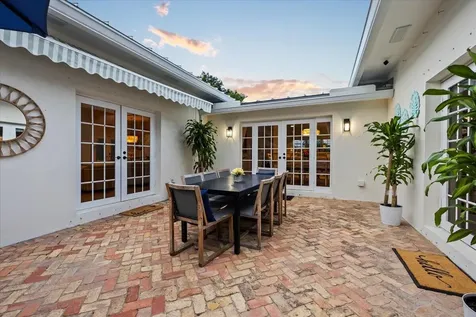 302 NW 11th Street Delray Beach FL 33444