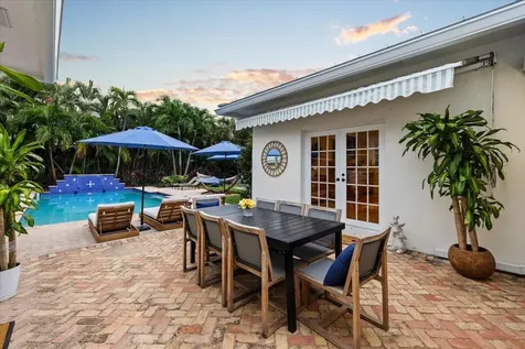302 NW 11th Street Delray Beach FL 33444