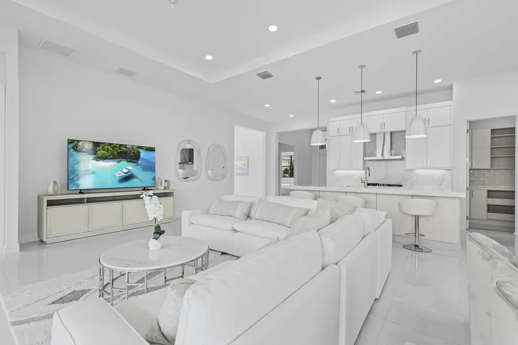4931 Rivo Alto Circle Westlake FL 33470