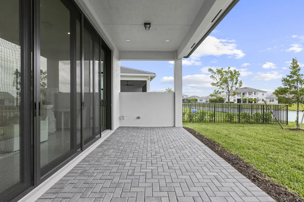 4931 Rivo Alto Circle Westlake FL 33470