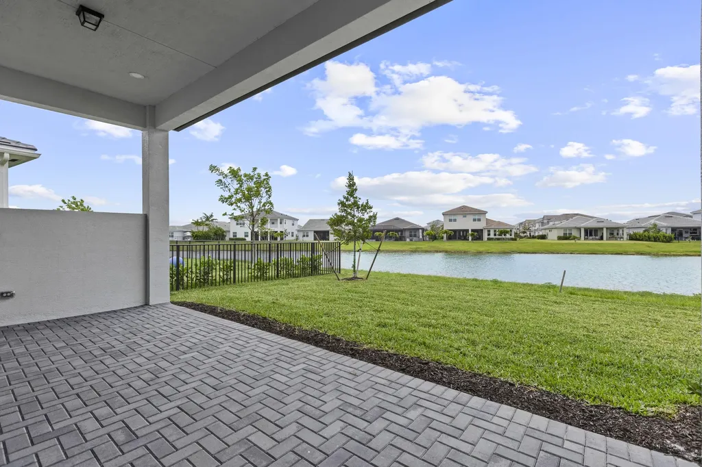 4931 Rivo Alto Circle Westlake FL 33470