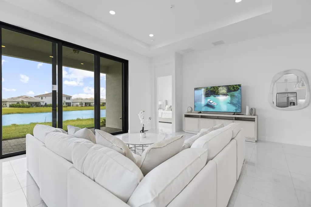 4931 Rivo Alto Circle Westlake FL 33470
