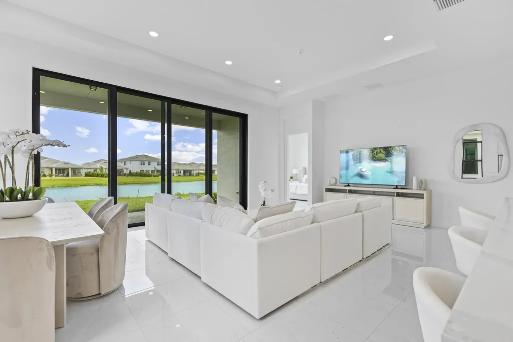 4931 Rivo Alto Circle Westlake FL 33470