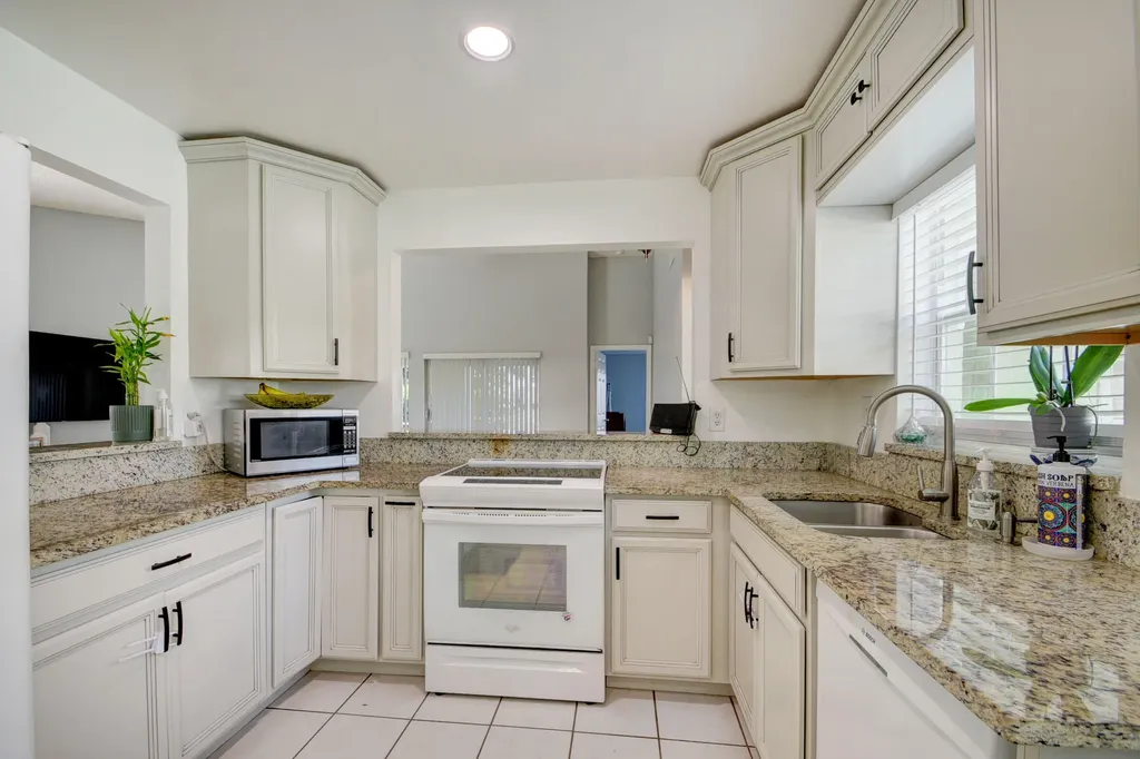 2519 Country Golf Drive Wellington FL 33414