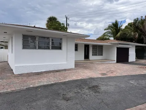 11 NW 56th Street Oakland Park FL 33309