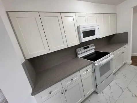 11 NW 56th Street Oakland Park FL 33309
