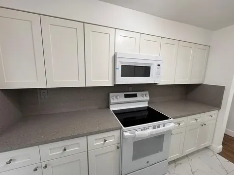 11 NW 56th Street Oakland Park FL 33309