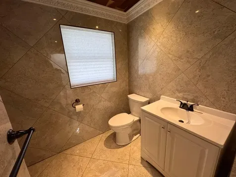11 NW 56th Street Oakland Park FL 33309