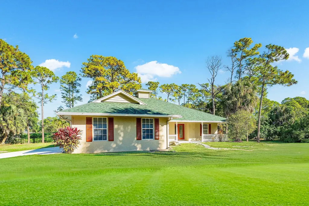 17109 Murcott Boulevard The Acreage FL 33470