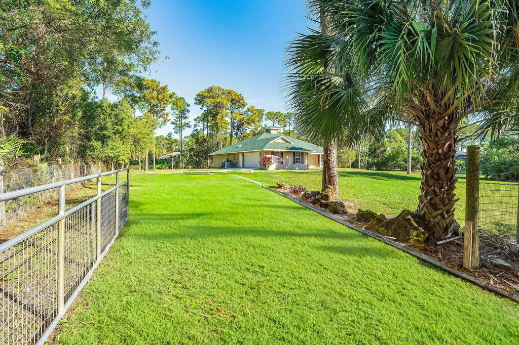 17109 Murcott Boulevard The Acreage FL 33470