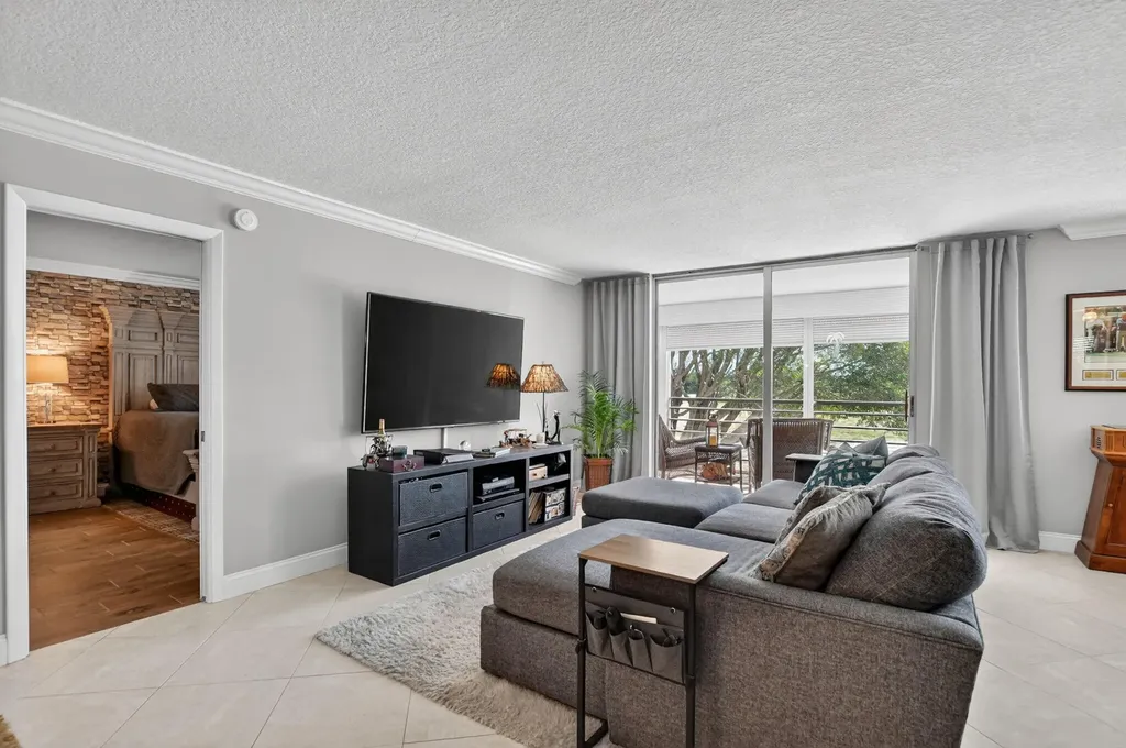 6300 NW 2nd Avenue Boca Raton FL 33487
