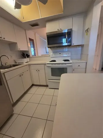 1333 E Hallandale Beach Boulevard Hallandale Beach FL 33009