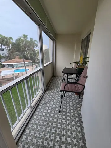 1333 E Hallandale Beach Boulevard Hallandale Beach FL 33009