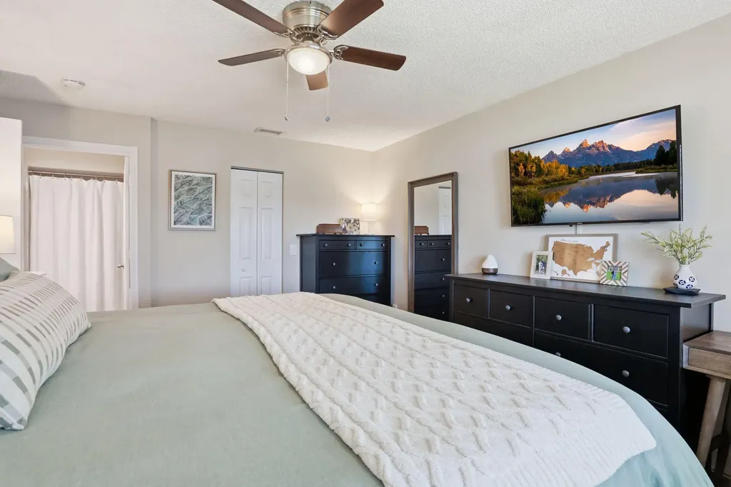 1392 Thornridge Lane Royal Palm Beach FL 33411