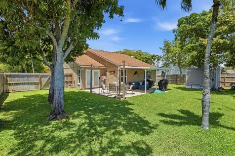 1392 Thornridge Lane Royal Palm Beach FL 33411