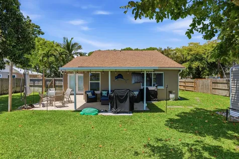 1392 Thornridge Lane Royal Palm Beach FL 33411