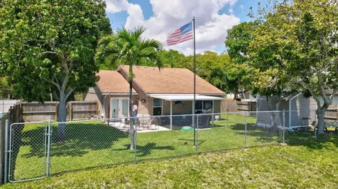 1392 Thornridge Lane Royal Palm Beach FL 33411