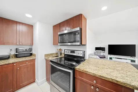1221 SW 122nd Avenue Miami FL 33184