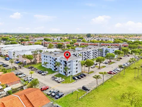 1221 SW 122nd Avenue Miami FL 33184
