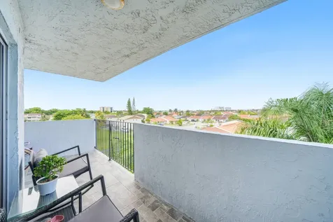 1221 SW 122nd Avenue Miami FL 33184