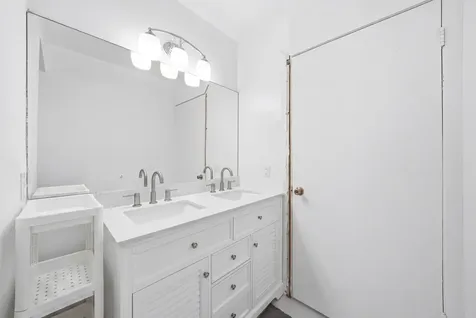 1221 SW 122nd Avenue Miami FL 33184