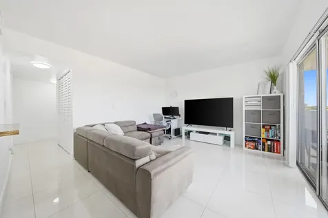1221 SW 122nd Avenue Miami FL 33184