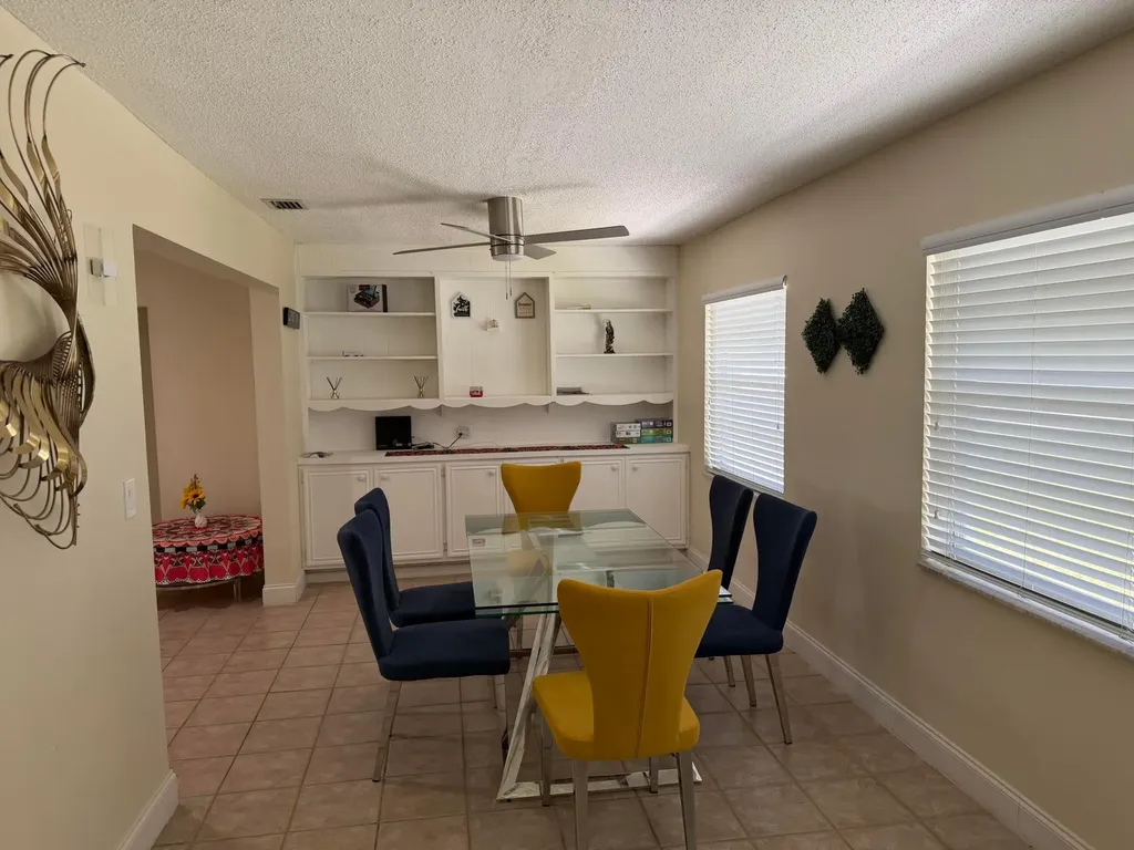 1904 SW 13th Way Boynton Beach FL 33426
