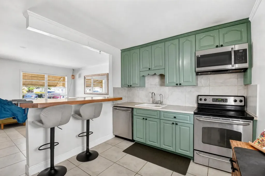 3017 Buckley Avenue Lake Worth FL 33461