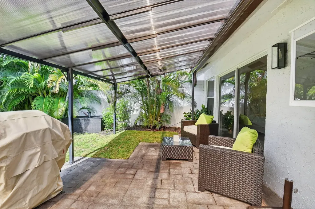 2218 NW 52nd Street Boca Raton FL 33496