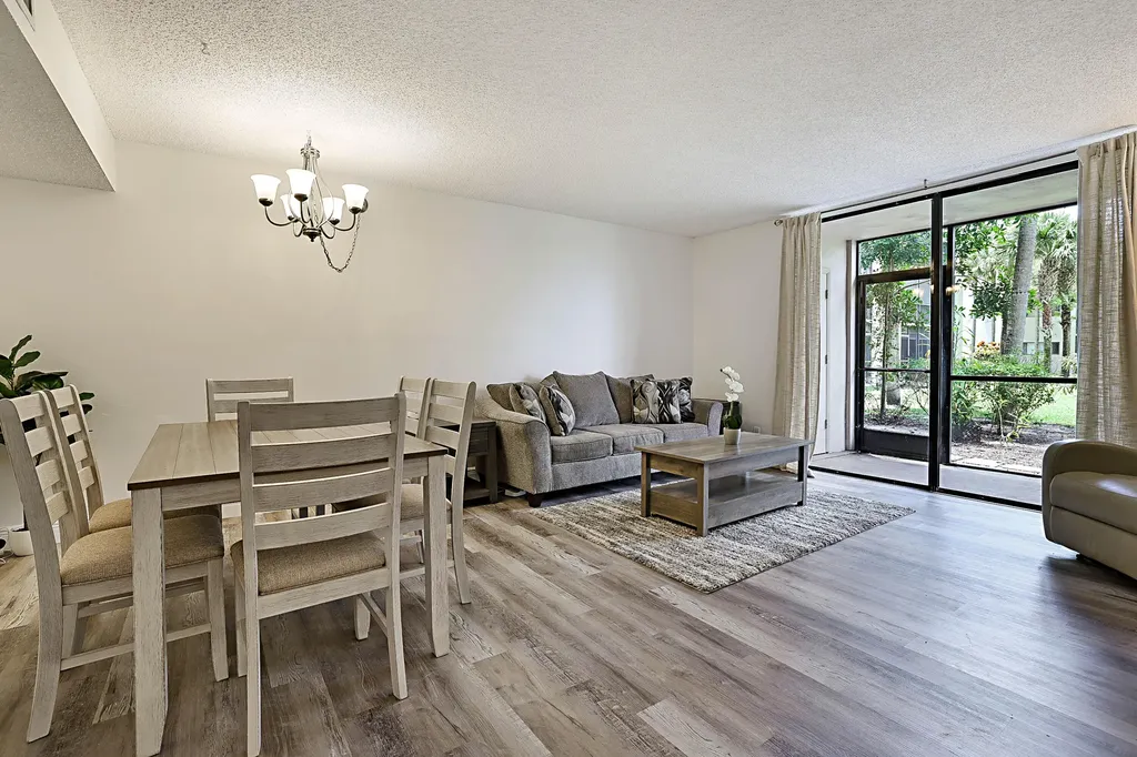 5160 Las Verdes Circle Delray Beach FL 33484