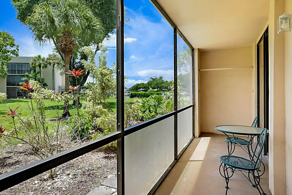 5160 Las Verdes Circle Delray Beach FL 33484