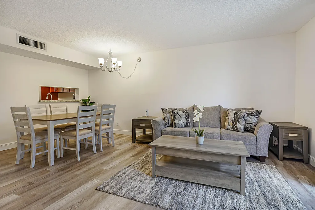 5160 Las Verdes Circle Delray Beach FL 33484