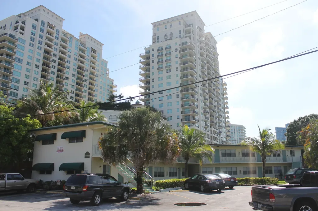 400 SW 7th Avenue Fort Lauderdale FL 33312