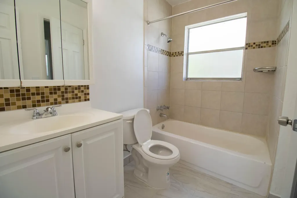 400 SW 7th Avenue Fort Lauderdale FL 33312