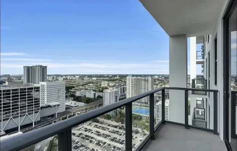 11 NE 6th Street Miami FL 33132