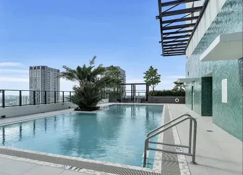 11 NE 6th Street Miami FL 33132