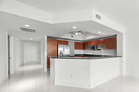 2650 Lake Shore Drive Riviera Beach FL 33404