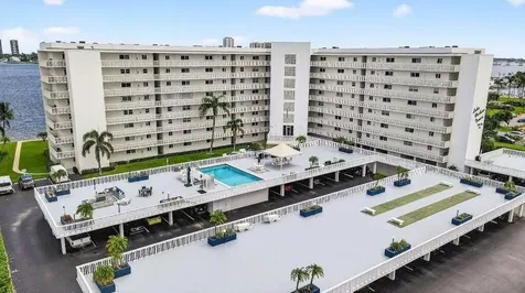301 Lake Shore Drive Lake Park FL 33403