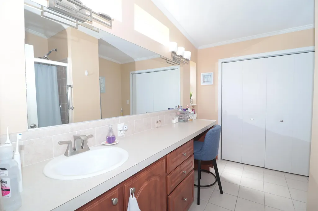 9002 Fomento Bay Boynton Beach FL 33436