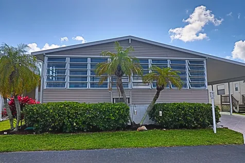 9002 Fomento Bay Boynton Beach FL 33436